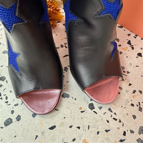 NEW Tommy Hilfiger Leather Metallic Black Star Women’s Peep Toe Boots Sz 36 / 6 - Picture 4 of 12